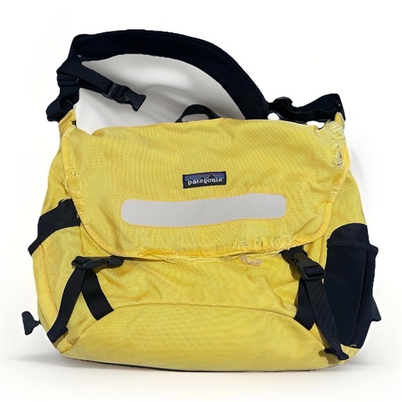 PATAGONIA Critical Mass Half Mass Bag Crossbody Messenger Reflective Yellow Rare - Picture 1 of 11